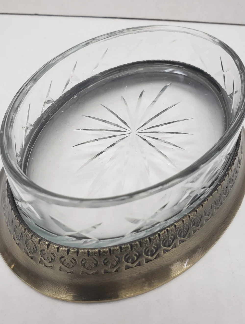 Vintage Fancy Oval Soap Dish Brass & Glass Starburst Pattern 4.5 X 6.5